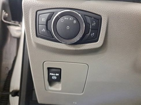 Used 2019 Ford F150 XLT w/ Trailer Tow Package image 27