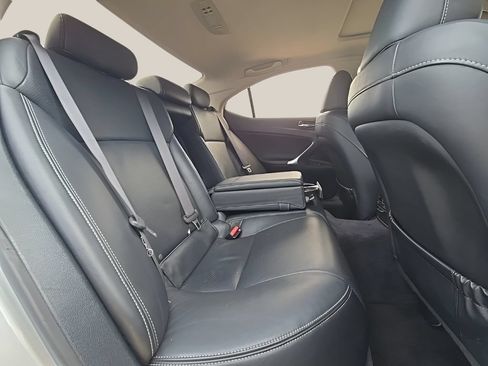Used 2009 Lexus IS 250 RWD image 12