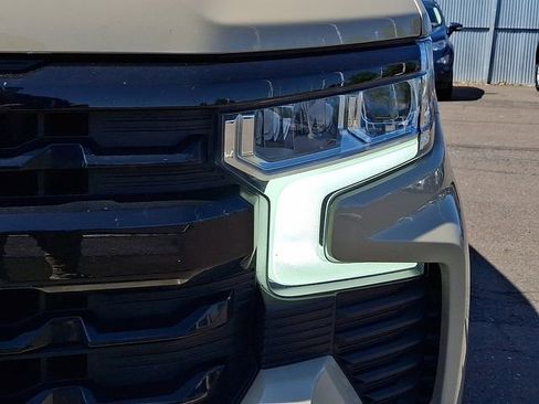 Used 2022 Chevrolet Silverado 1500 LT Trail Boss w/ LT Trail Boss Premium Package AWD/4WD image 7