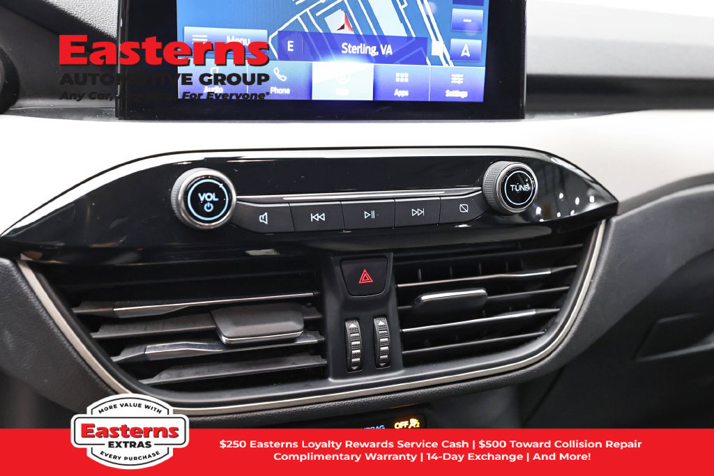 Used 2022 Ford Escape SE FWD image 21
