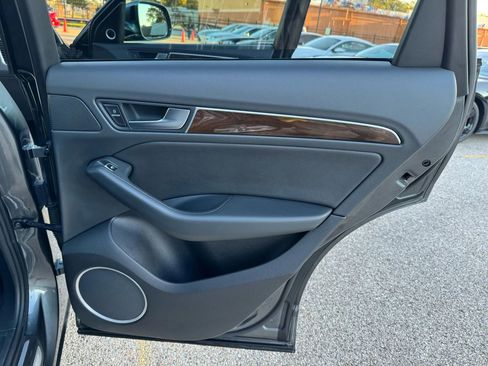 Used 2016 Audi Q5 2.0T Premium Plus w/ Technology Package image 25