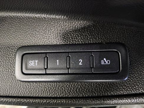 Used 2016 Chevrolet Tahoe LTZ image 39