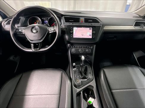 Used 2018 Volkswagen Tiguan SEL image 21