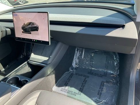 Used 2026 Tesla Model 3 AWD/4WD image 75
