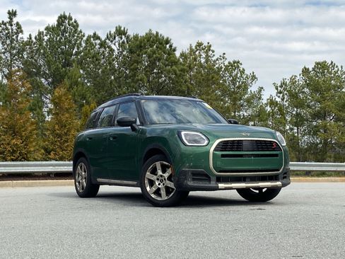 Used 2025 MINI Cooper Countryman S image 2