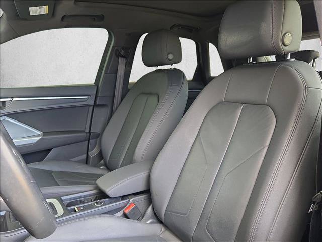 Used 2020 Audi Q3 2.0T Premium w/ Convenience Package AWD/4WD image 13