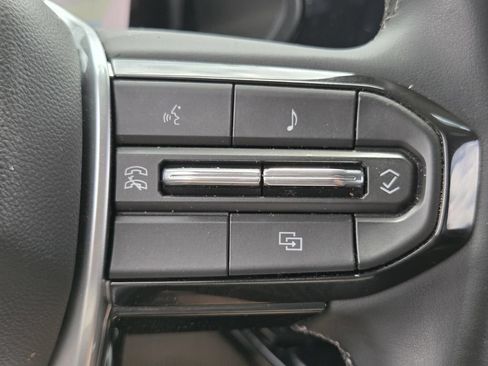 Used 2026 Chevrolet Colorado W/T w/ WT Convenience Package II RWD image 26