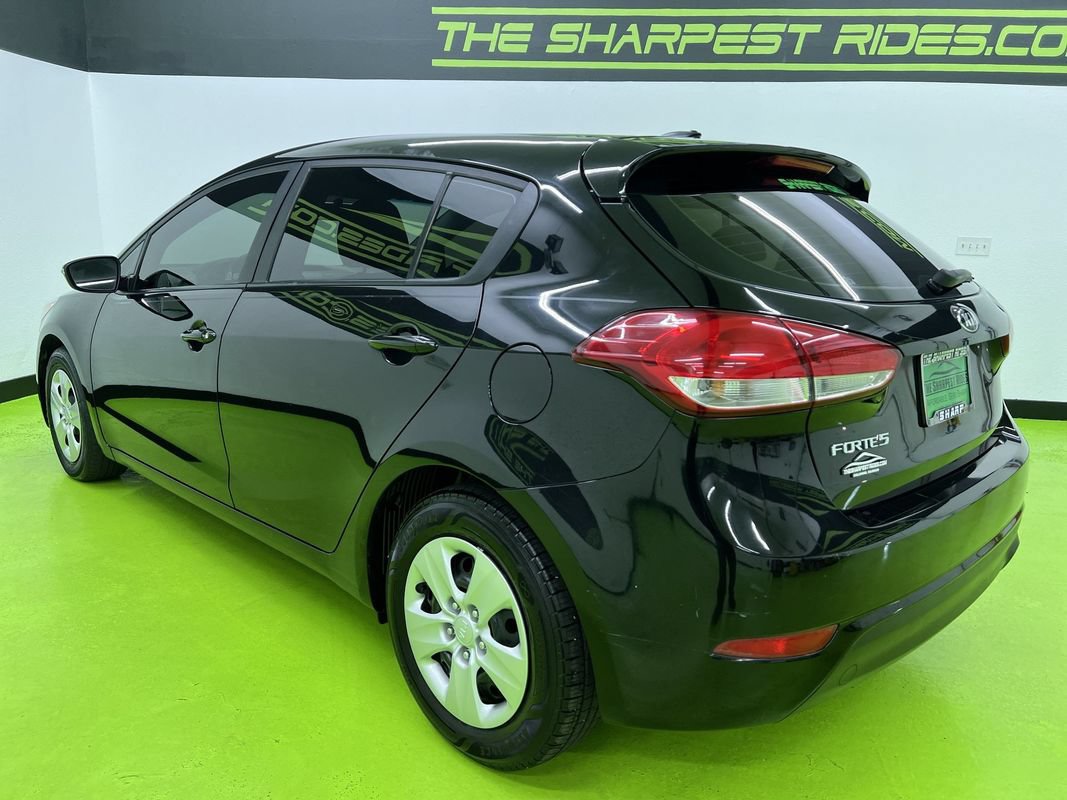 Used 2017 Kia Forte LX FWD image 7