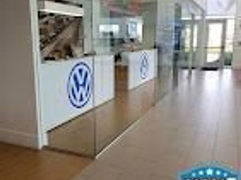 Used 2025 Toyota Camry SE image 4