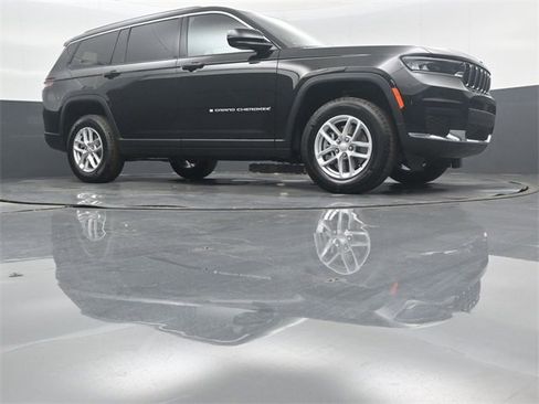 New 2025 Jeep Grand Cherokee L Laredo w/ Luxury Tech Group I image 38