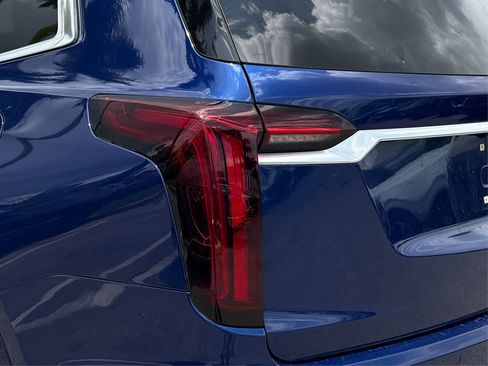 Certified 2024 Cadillac XT6 Premium Luxury FWD image 16
