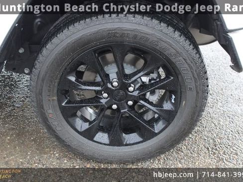 Used 2021 Jeep Wrangler Unlimited Sahara image 11