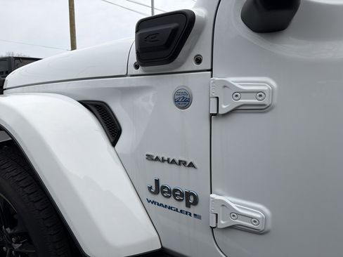 Used 2023 Jeep Wrangler Sahara w/ Cold Weather Group image 29