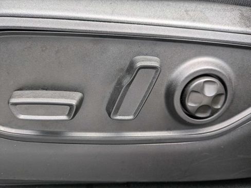 Used 2025 Jeep Grand Cherokee L Limited RWD image 22