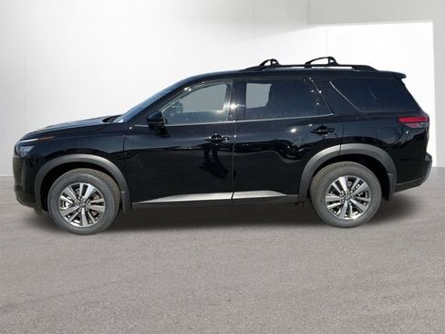 New 2026 Nissan Pathfinder SL w/ Cargo Package AWD/4WD image 5