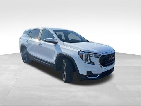Used 2024 GMC Terrain SLE FWD image 7