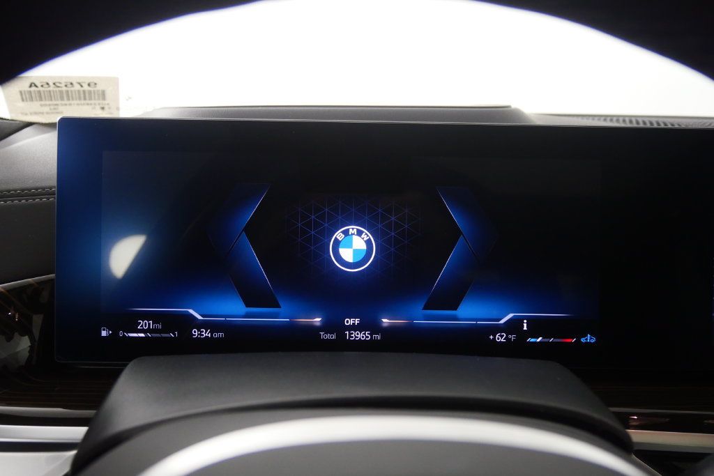 Used 2025 BMW X5 xDrive40i w/ M Sport Package AWD/4WD image 20
