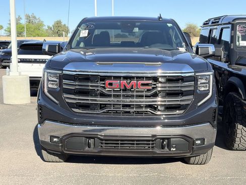 Used 2025 GMC Sierra 1500 SLT w/ SLT Premium Package image 3