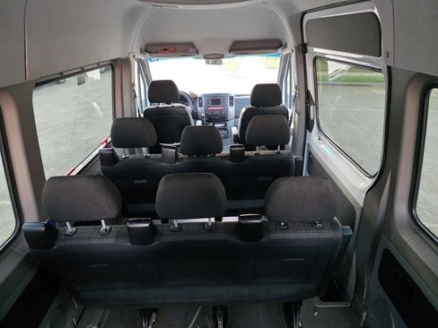 Used 2014 Freightliner Sprinter 2500 image 21