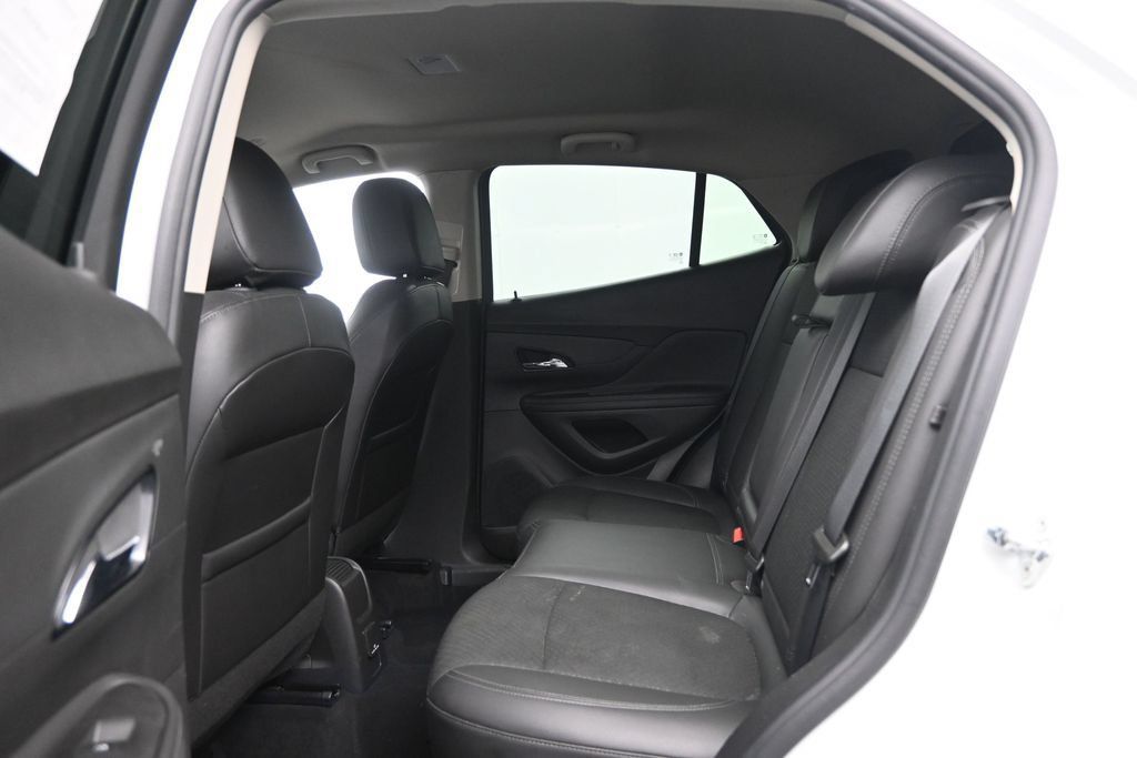 Used 2022 Buick Encore Preferred w/ Safety Package AWD/4WD image 28
