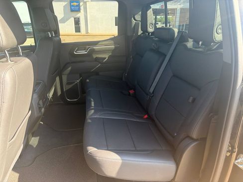 Used 2025 Chevrolet Silverado 1500 RST AWD/4WD image 15