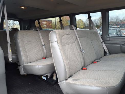 Used 2023 Chevrolet Express 3500 LS image 13