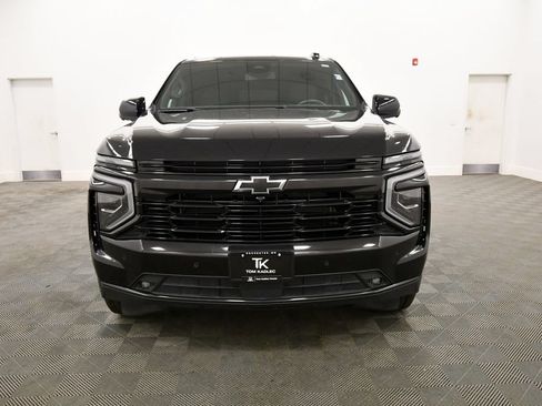 Used 2025 Chevrolet Suburban RST AWD/4WD image 11