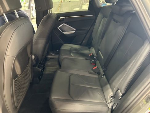 Used 2025 Audi Q3 2.0T Premium image 22