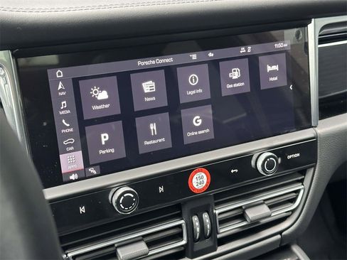 Used 2025 Porsche Macan Turbo image 27