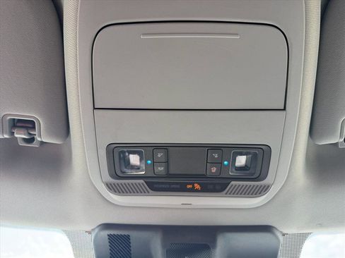 Used 2023 Ford F150 XLT AWD/4WD image 48