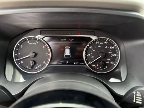 Certified 2022 Nissan Rogue SV image 19