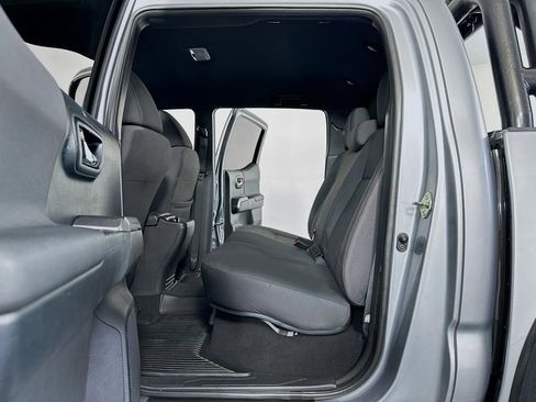 Used 2016 Toyota Tacoma TRD Sport image 27