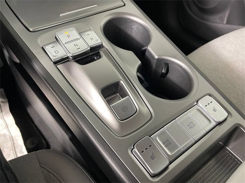 Certified 2023 Hyundai Kona SE image 9