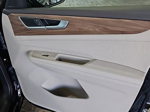 New 2026 Volkswagen Atlas SE image 11