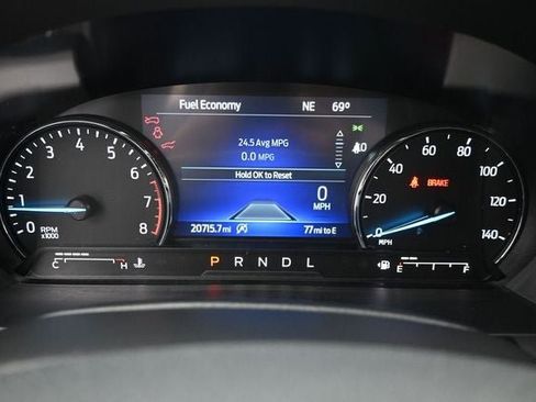 Used 2024 Ford Explorer XLT w/ Equipment Group 202A AWD/4WD image 19