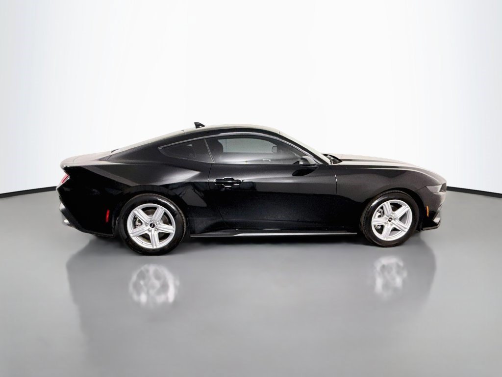 Used 2026 Ford Mustang Coupe RWD image 11