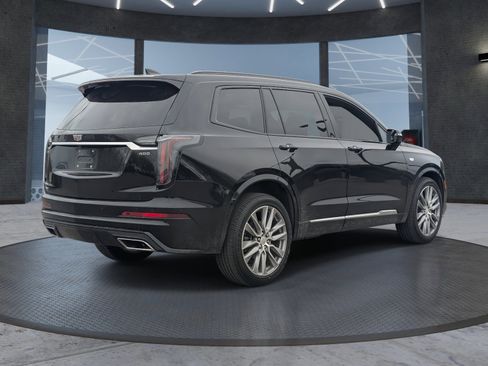 Used 2020 Cadillac XT6 Sport w/ Platinum Package image 6