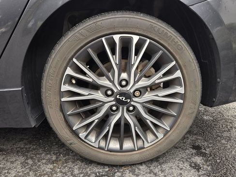 Used 2022 Kia Forte GT-Line w/ GT-Line Technology Package FWD image 6