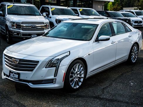 Used 2017 Cadillac CT6 Premium Luxury w/ Comfort Package AWD/4WD image 4