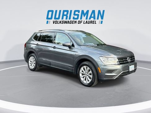 Used 2019 Volkswagen Tiguan S w/ Driver Assistance Package FWD image 2