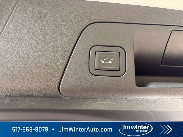 Used 2024 Buick Envision Sport Touring AWD/4WD image 17