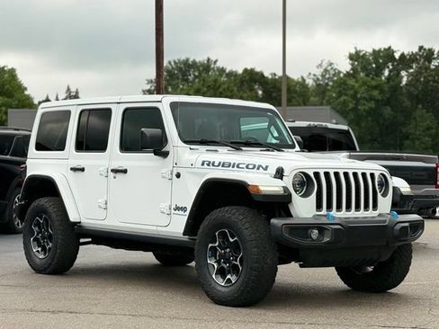 Used 2023 Jeep Wrangler Unlimited Rubicon 4xe w/ Cold Weather Group AWD/4WD image 36