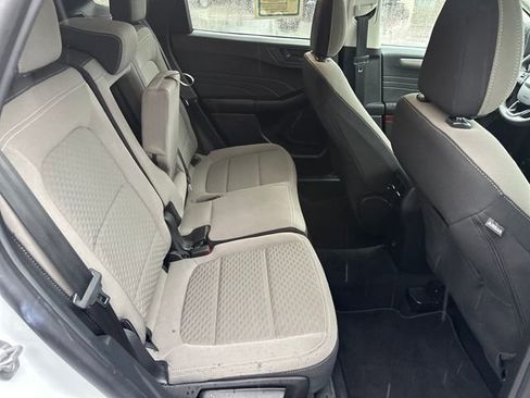 Used 2022 Ford Escape SE w/ Convenience Package image 18