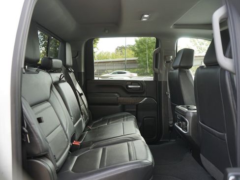 Used 2023 GMC Sierra 2500 Denali w/ Denali Ultimate Package image 21