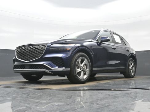 Certified 2026 Genesis GV70 2.5T Advanced image 27