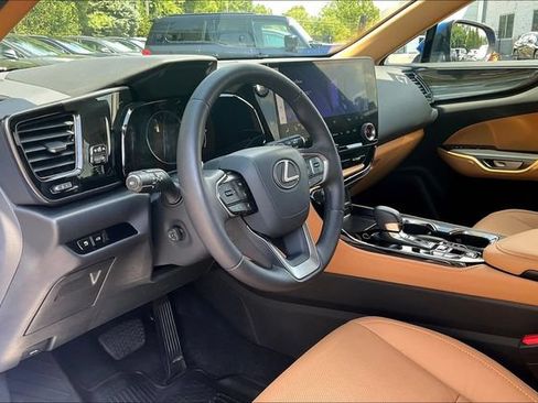 Used 2025 Lexus NX 350 AWD w/ Premium Package image 17