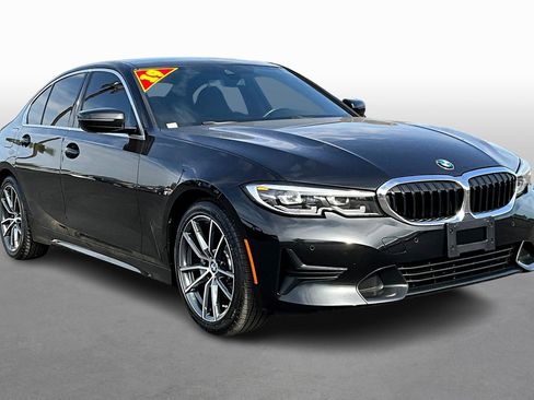 Used 2019 BMW 330i Sedan w/ Premium Package image 10