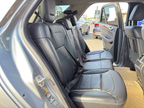 Used 2013 Mercedes-Benz ML 350 4MATIC image 19
