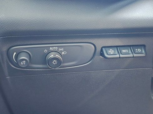 Used 2021 Buick Envision Essence w/ Technology Package I AWD/4WD image 41