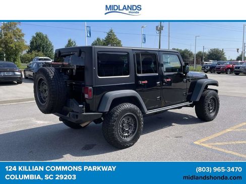 Used 2016 Jeep Wrangler Unlimited Rubicon AWD/4WD image 6